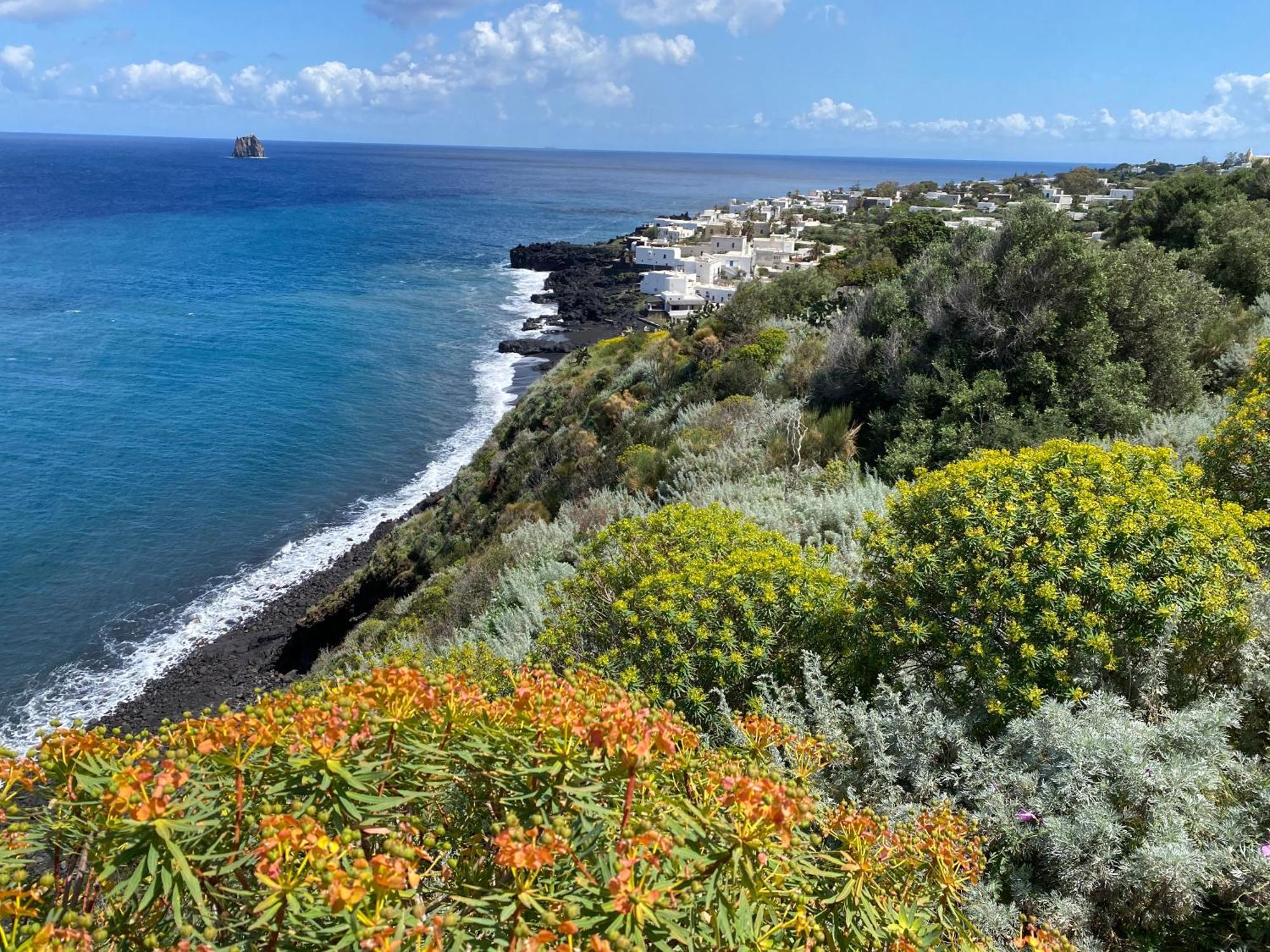 Apartamento La Mia Valigia A Estrómboli Exterior foto