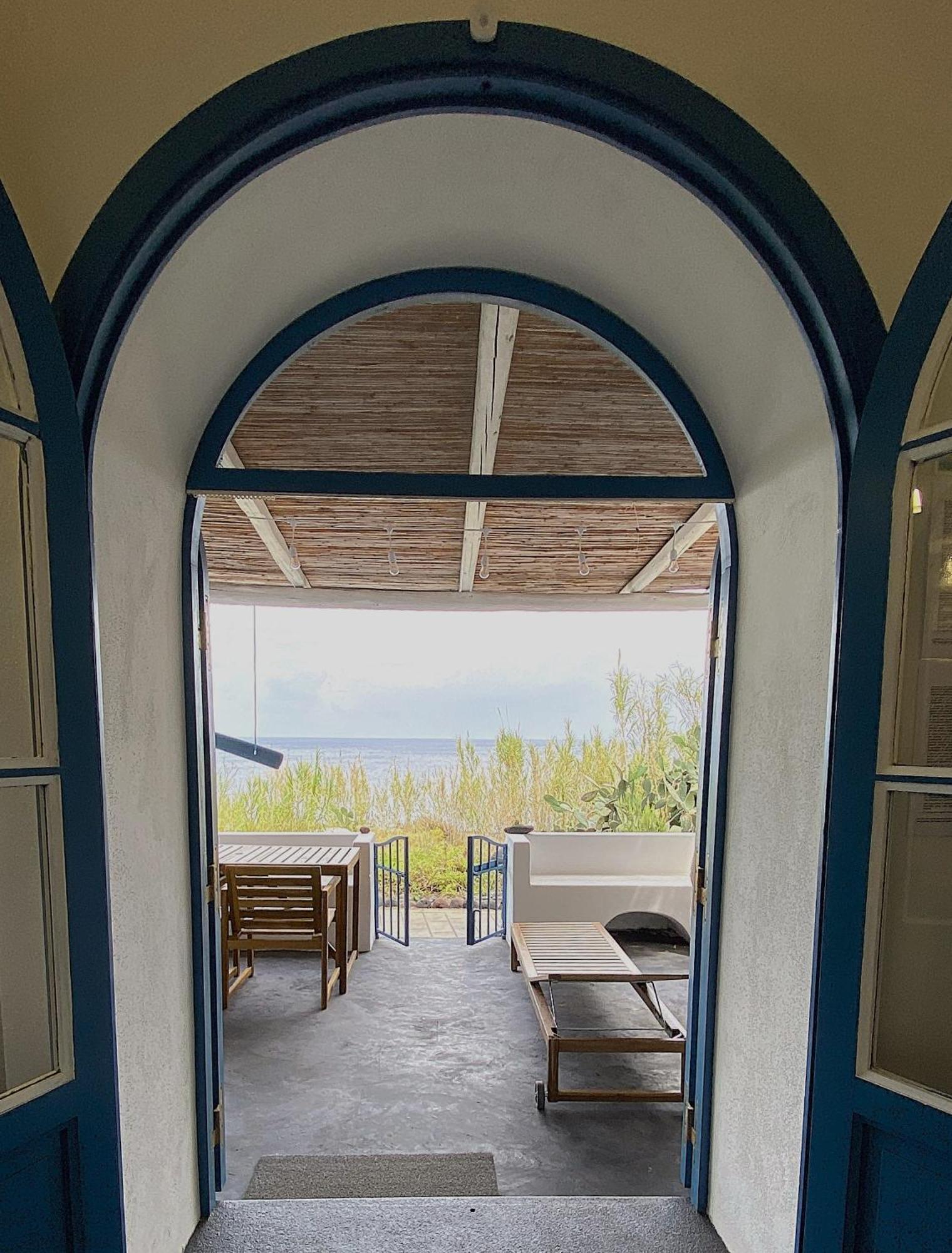 Apartamento La Mia Valigia A Estrómboli Exterior foto